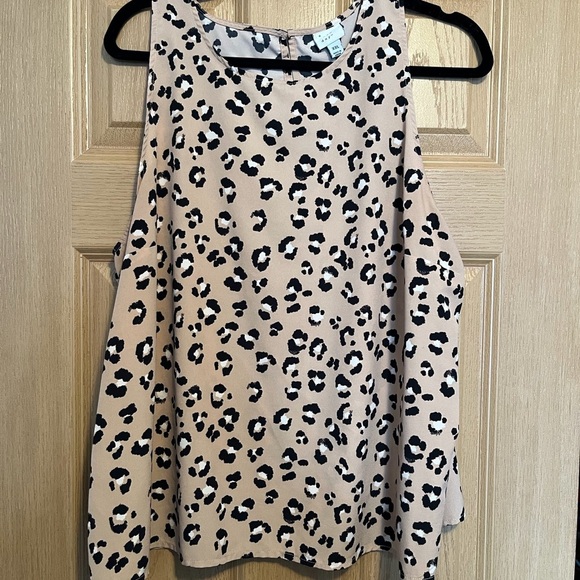a new day Tops - Cute animal print sleeveless top
